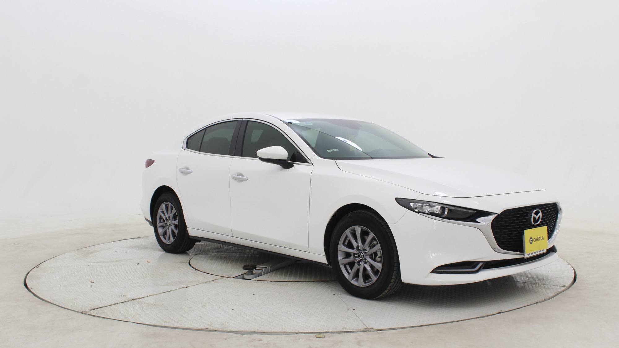 Mazda 3 1.5 Luxury năm 2022, màu trắng, giá tốt