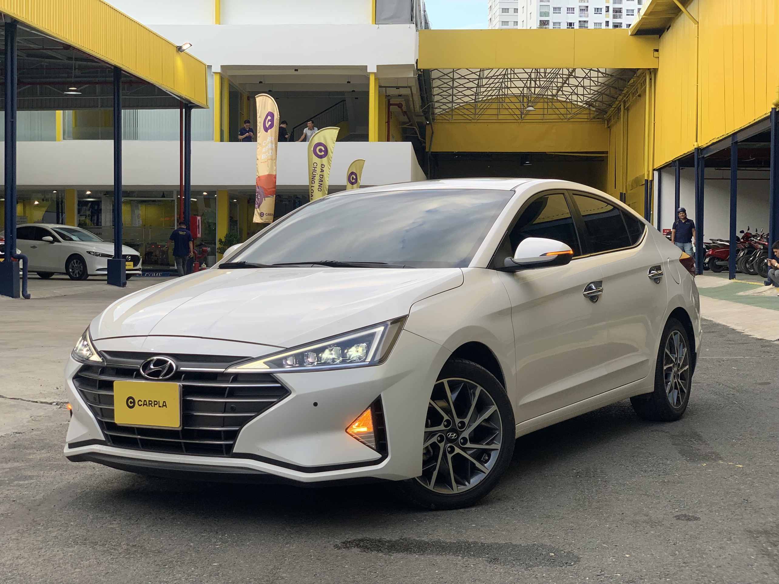 Hyundai Elantra 2.0 AT 2020 Trắng, 521tr còn thương lượng mạnh